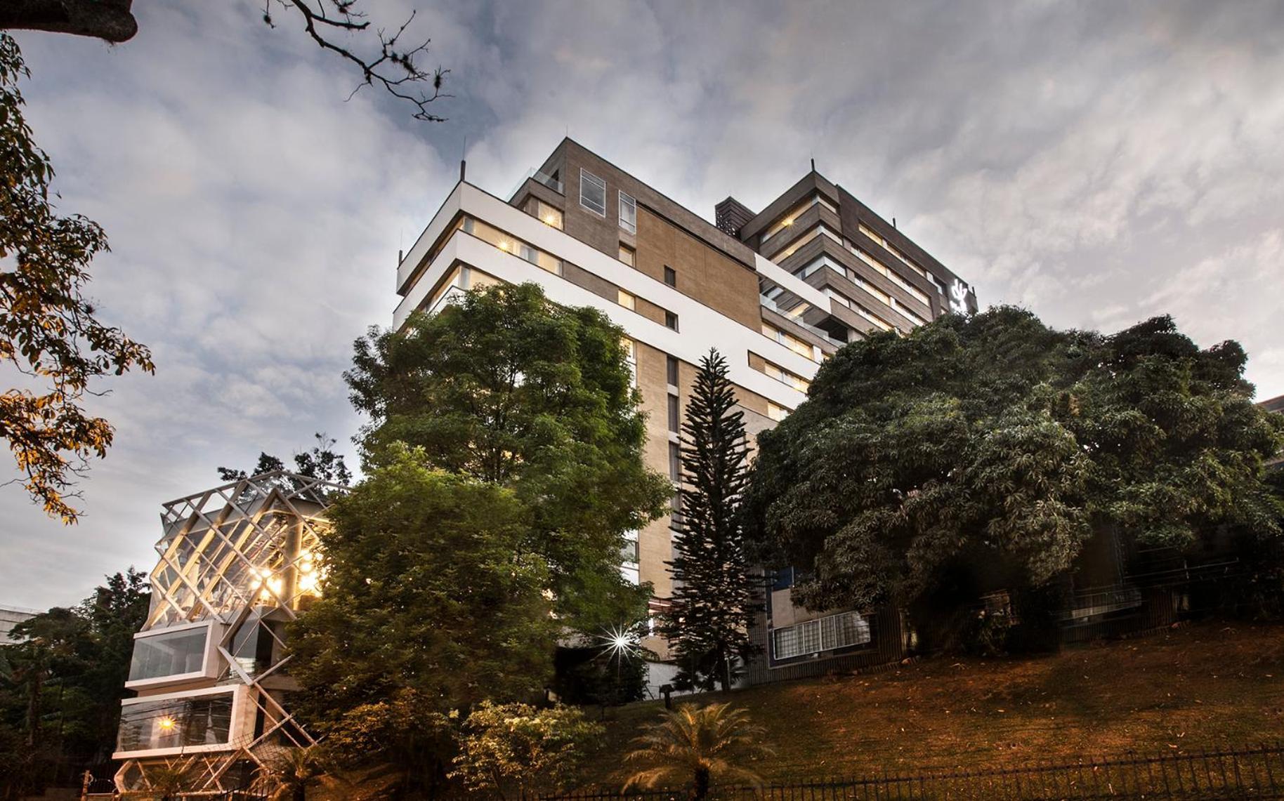 V Grand Hotel, A Member Of Radisson Individuals Medellín Exterior foto
